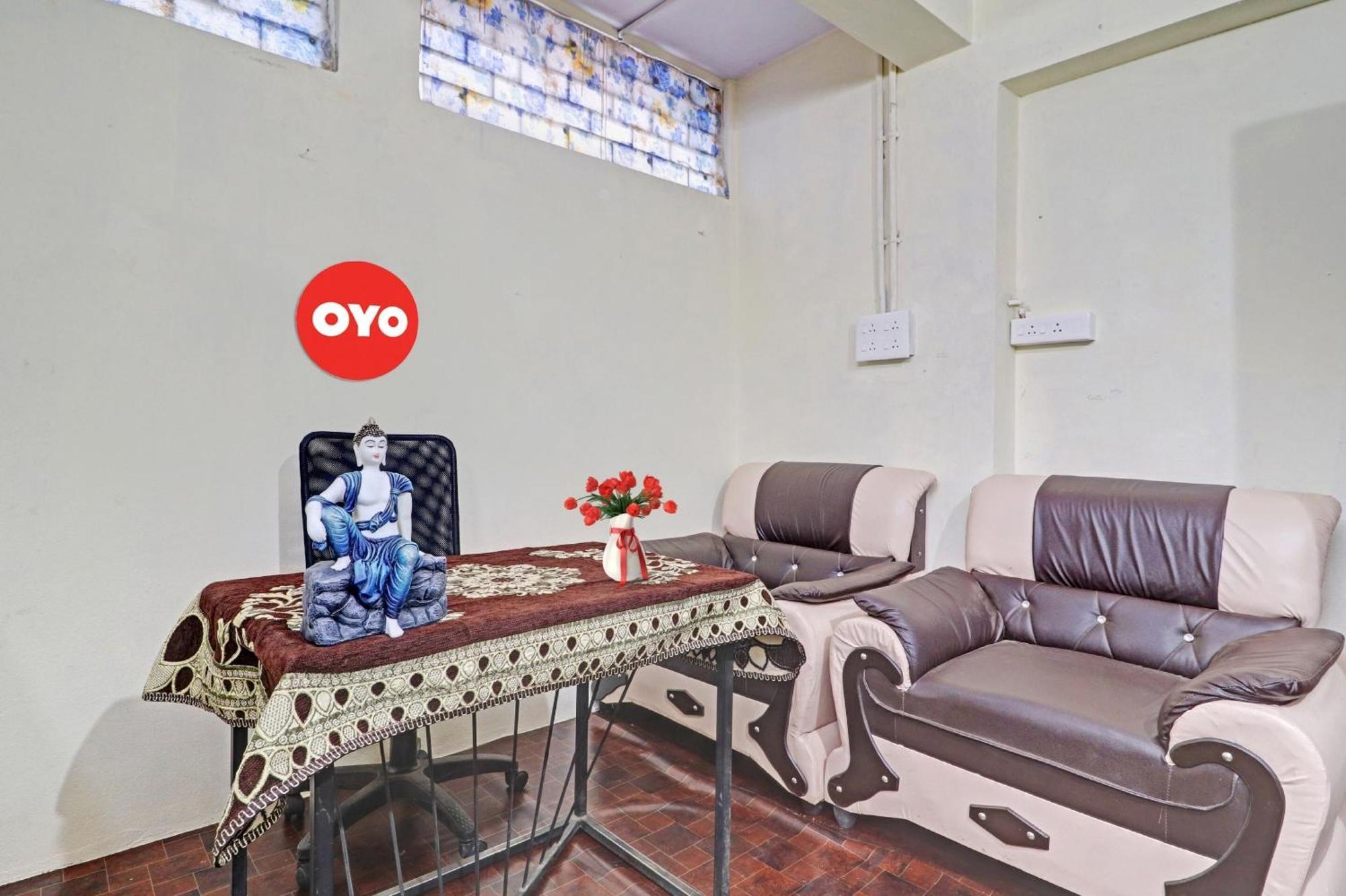 Hotel O Vasista Residency Hyderabad Exterior photo