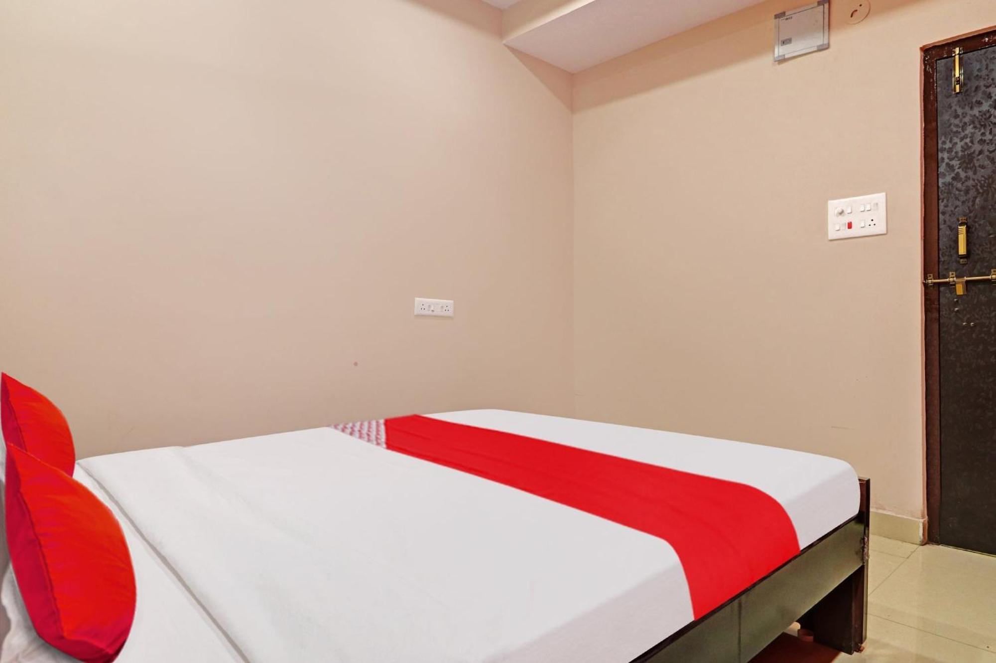 Hotel O Vasista Residency Hyderabad Exterior photo